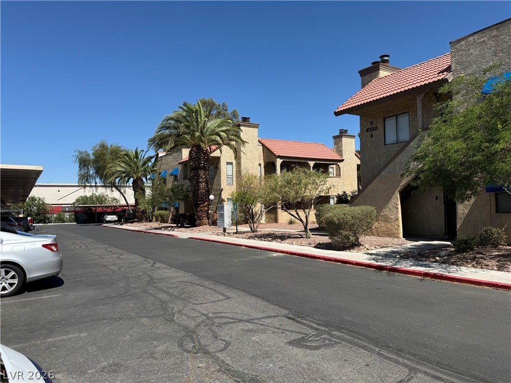 4738 West Obannon Drive A, Las Vegas, NV 89102 — photo 2