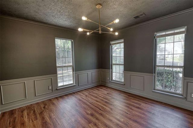 502 N Summit N, Stone Mountain, GA 30083