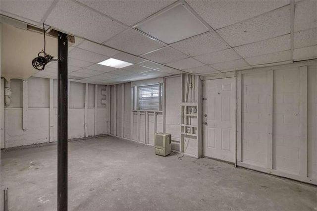 502 N Summit N, Stone Mountain, GA 30083