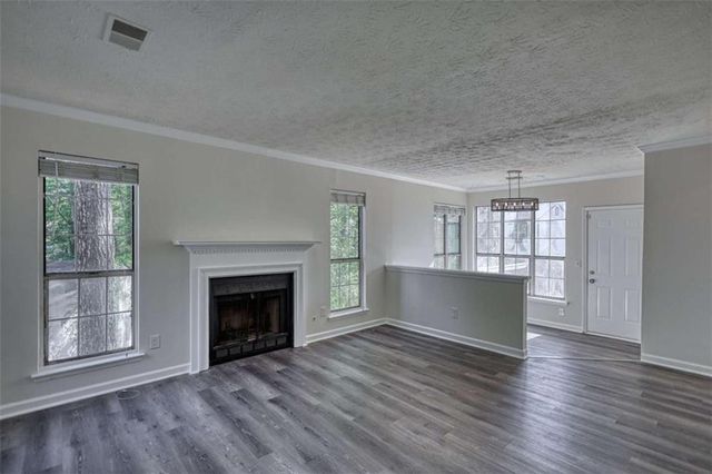 502 N Summit N, Stone Mountain, GA 30083