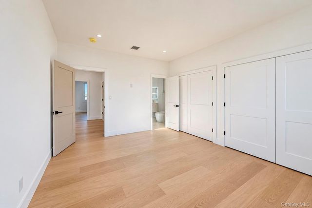 93 Stone, Levittown, NY 11756