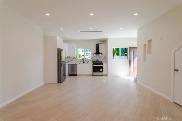 10787 Las Lunitas Avenue, Tujunga, CA 91042