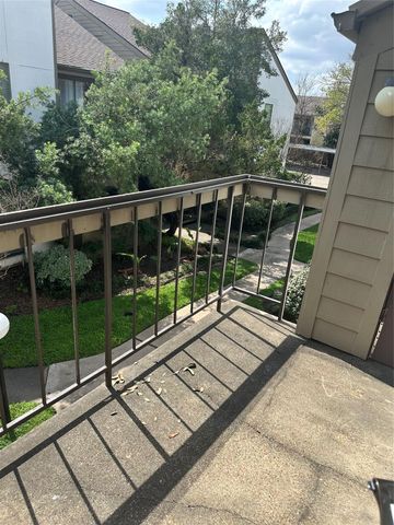 10047 Westpark Drive 30, Houston, TX 77042