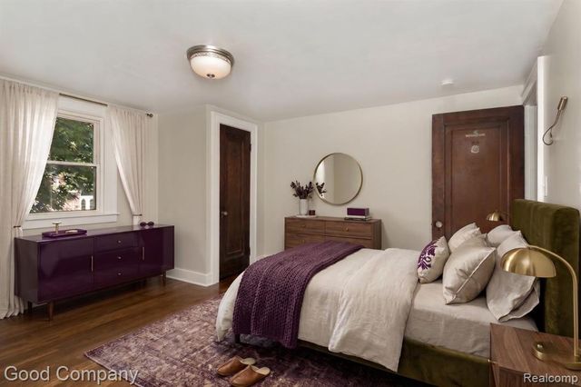 1924 Pinecrest Drive, Ferndale, MI 48220
