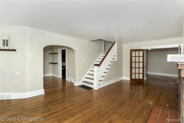1924 Pinecrest Drive, Ferndale, MI 48220