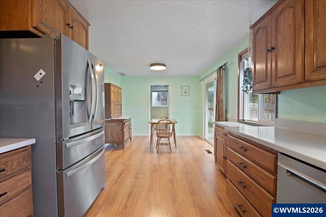 247 Cedar St, Lyons, OR 97358