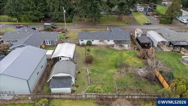 247 Cedar St, Lyons, OR 97358