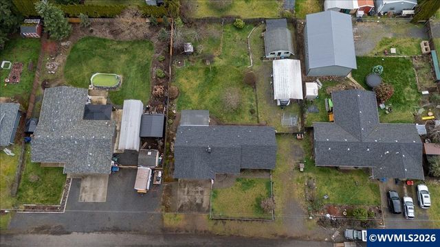 247 Cedar St, Lyons, OR 97358