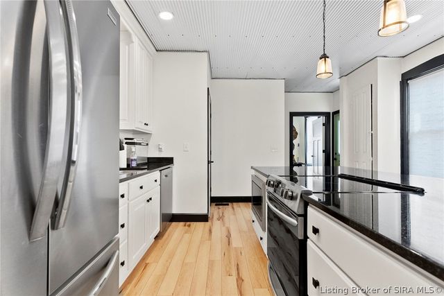 422 St Michaels Avenue, Madison, IN 47250