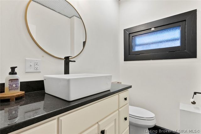 422 St Michaels Avenue, Madison, IN 47250