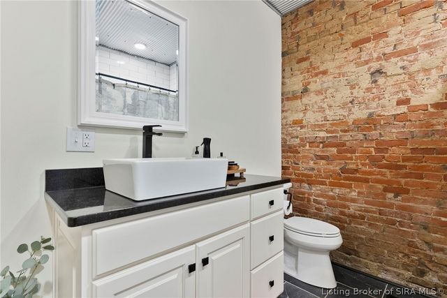 422 St Michaels Avenue, Madison, IN 47250