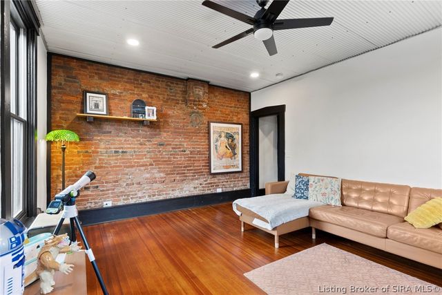 422 St Michaels Avenue, Madison, IN 47250