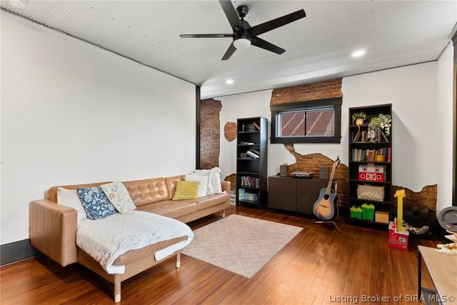 422 St Michaels Avenue, Madison, IN 47250