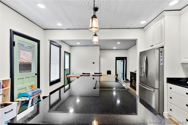 422 St Michaels Avenue, Madison, IN 47250