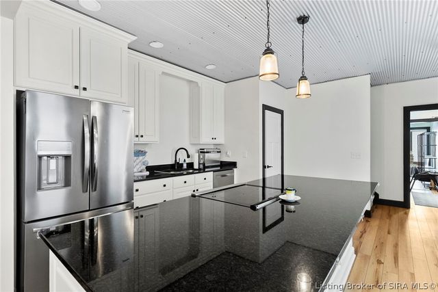422 St Michaels Avenue, Madison, IN 47250