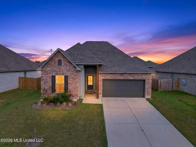 11402 Crystal Lake Drive, Gulfport, MS 39503