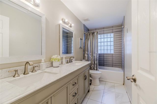 821 HIGHPOINT DRIVE, Port Orange, FL 32127