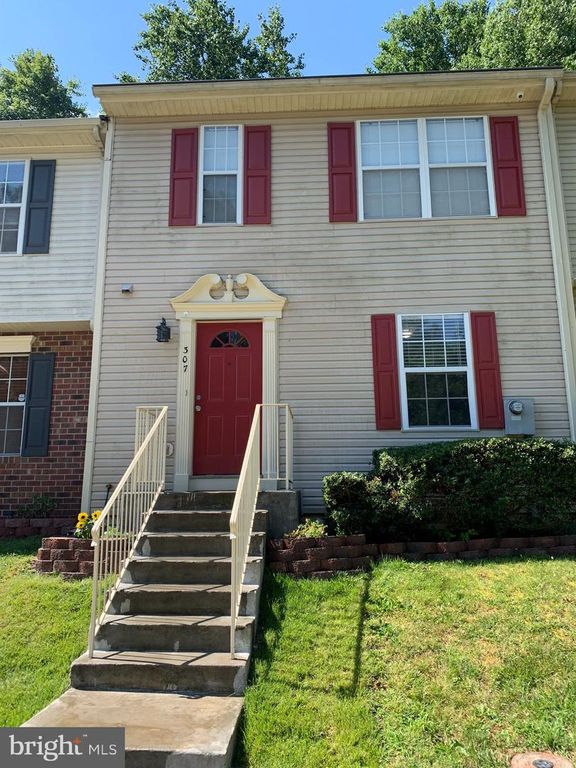 307 STAFFORD MEWS LN, Stafford, VA 22556