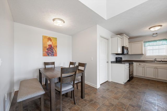 112 Beaver Creek Dr, Portland, TN 37148