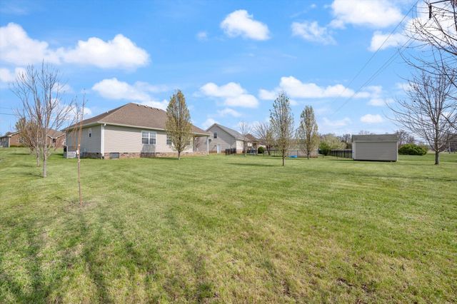 112 Beaver Creek Dr, Portland, TN 37148