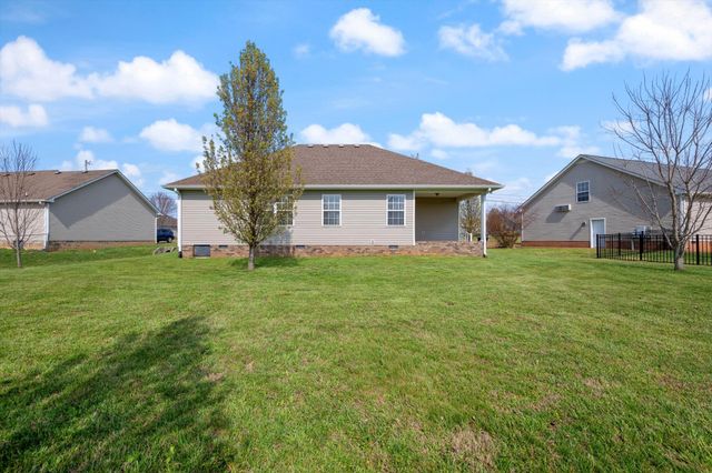 112 Beaver Creek Dr, Portland, TN 37148