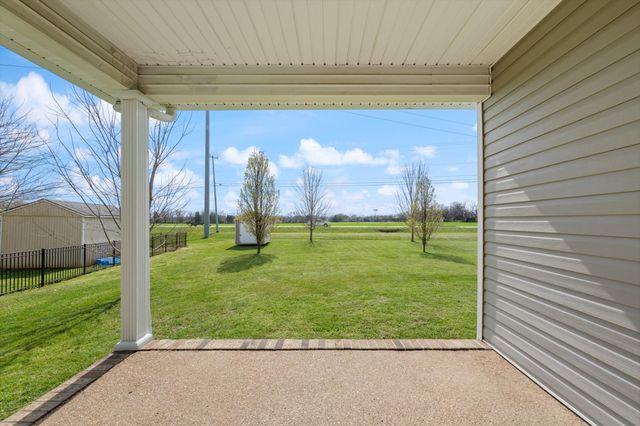 112 Beaver Creek Dr, Portland, TN 37148