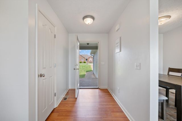 112 Beaver Creek Dr, Portland, TN 37148