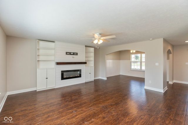1117 Foxtail Drive, Franklin, IN 46131