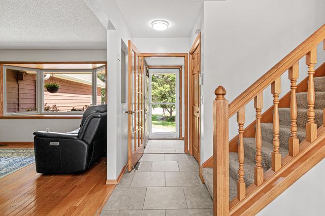 10121 Kahler Avenue NE, Otsego, MN 55362
