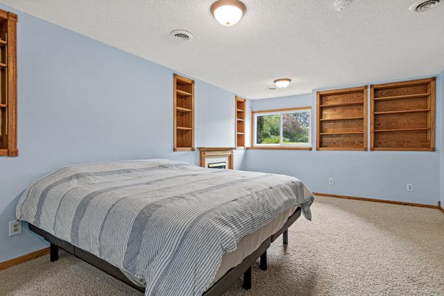 10121 Kahler Avenue NE, Otsego, MN 55362