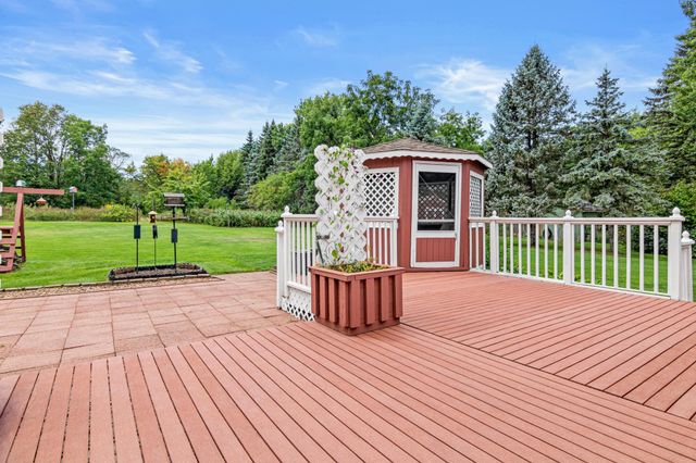 10121 Kahler Avenue NE, Otsego, MN 55362