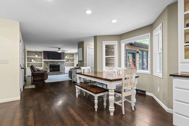 1245 WEATHERWOOD DRIVE, Neenah, WI 54956