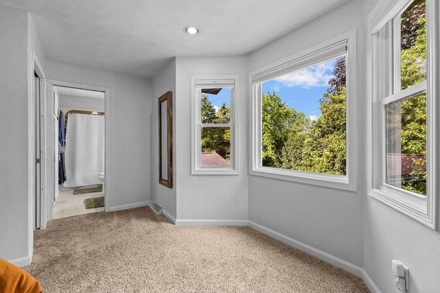 1245 WEATHERWOOD DRIVE, Neenah, WI 54956