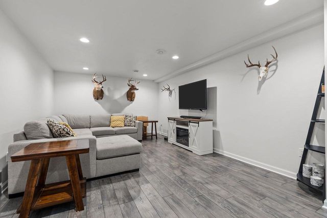 1245 WEATHERWOOD DRIVE, Neenah, WI 54956