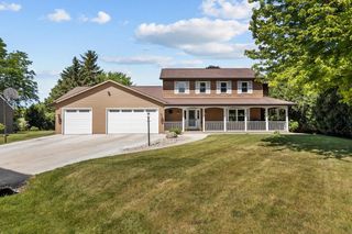 1245 WEATHERWOOD DRIVE, Neenah, WI 54956