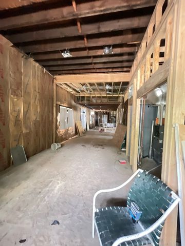 5256 S Carpenter Street, Chicago, IL 60609