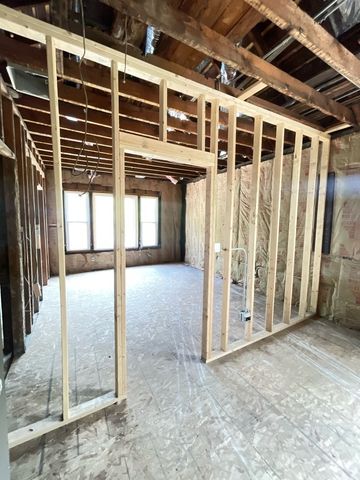 5256 S Carpenter Street, Chicago, IL 60609