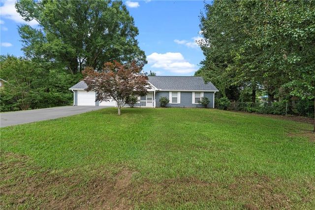 24 Green Acre Lane, Cartersville, GA 30121