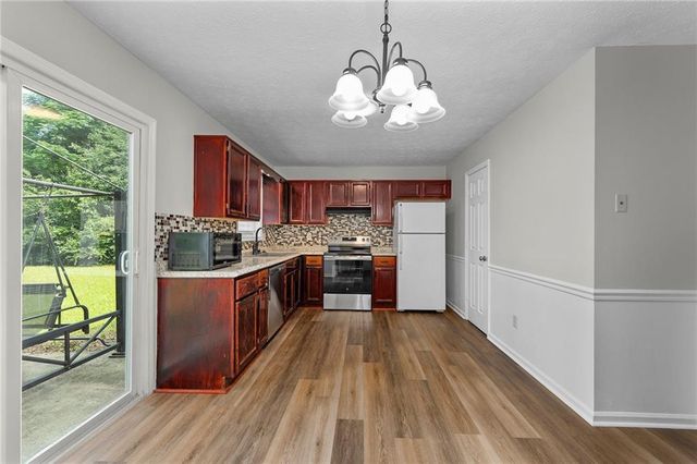 24 Green Acre Lane, Cartersville, GA 30121