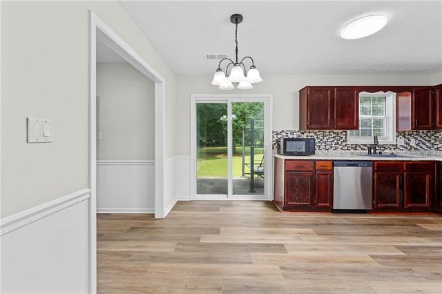 24 Green Acre Lane, Cartersville, GA 30121