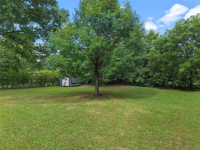 24 Green Acre Lane, Cartersville, GA 30121