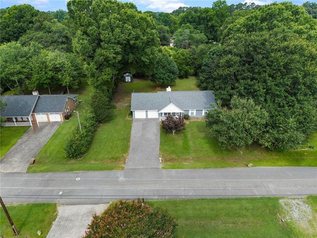 24 Green Acre Lane, Cartersville, GA 30121