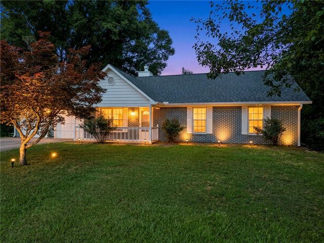 24 Green Acre Lane, Cartersville, GA 30121