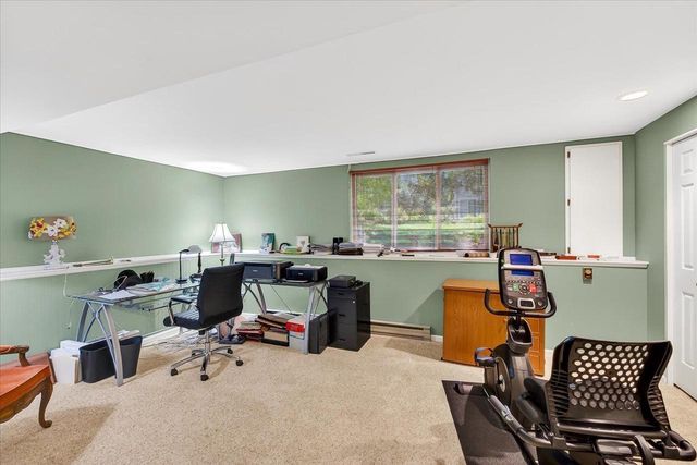 15 Oak Creek Trail, Madison, WI 53717