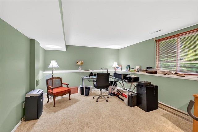 15 Oak Creek Trail, Madison, WI 53717