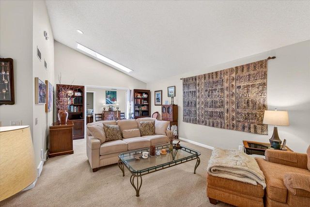 15 Oak Creek Trail, Madison, WI 53717