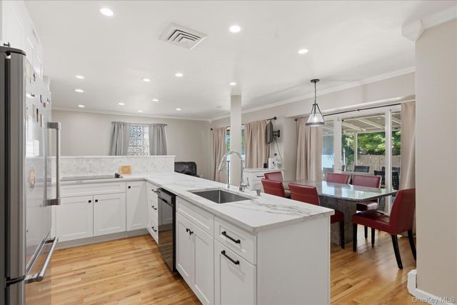 156 Lea Ann Terrace, Wantagh, NY 11793