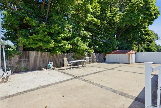156 Lea Ann Terrace, Wantagh, NY 11793