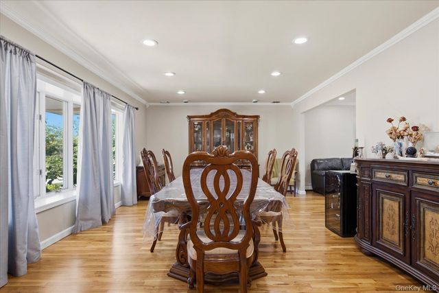156 Lea Ann Terrace, Wantagh, NY 11793