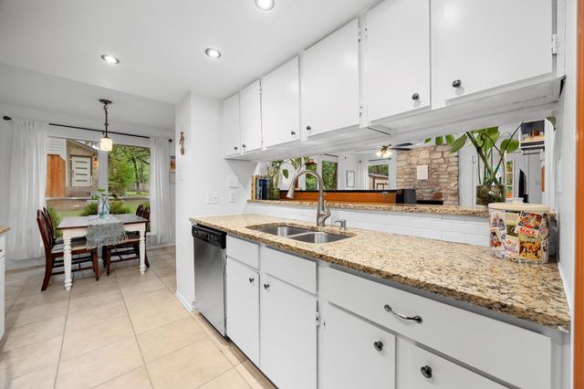 9100 Mountain Ridge DR 5C, Austin, TX 78759